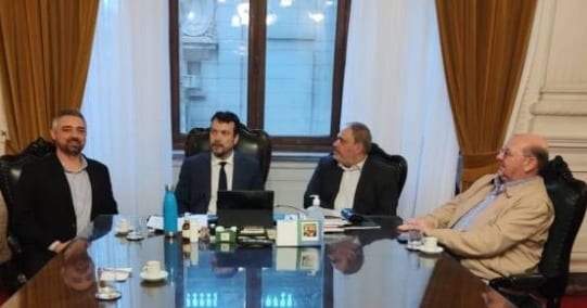 64c0efdb506040.33845747