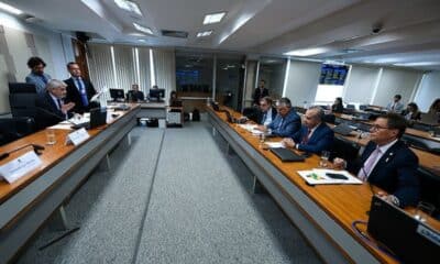 Portal Plural Aprovado Projeto de lei para reintegração dos idosos no mercado de trabalho