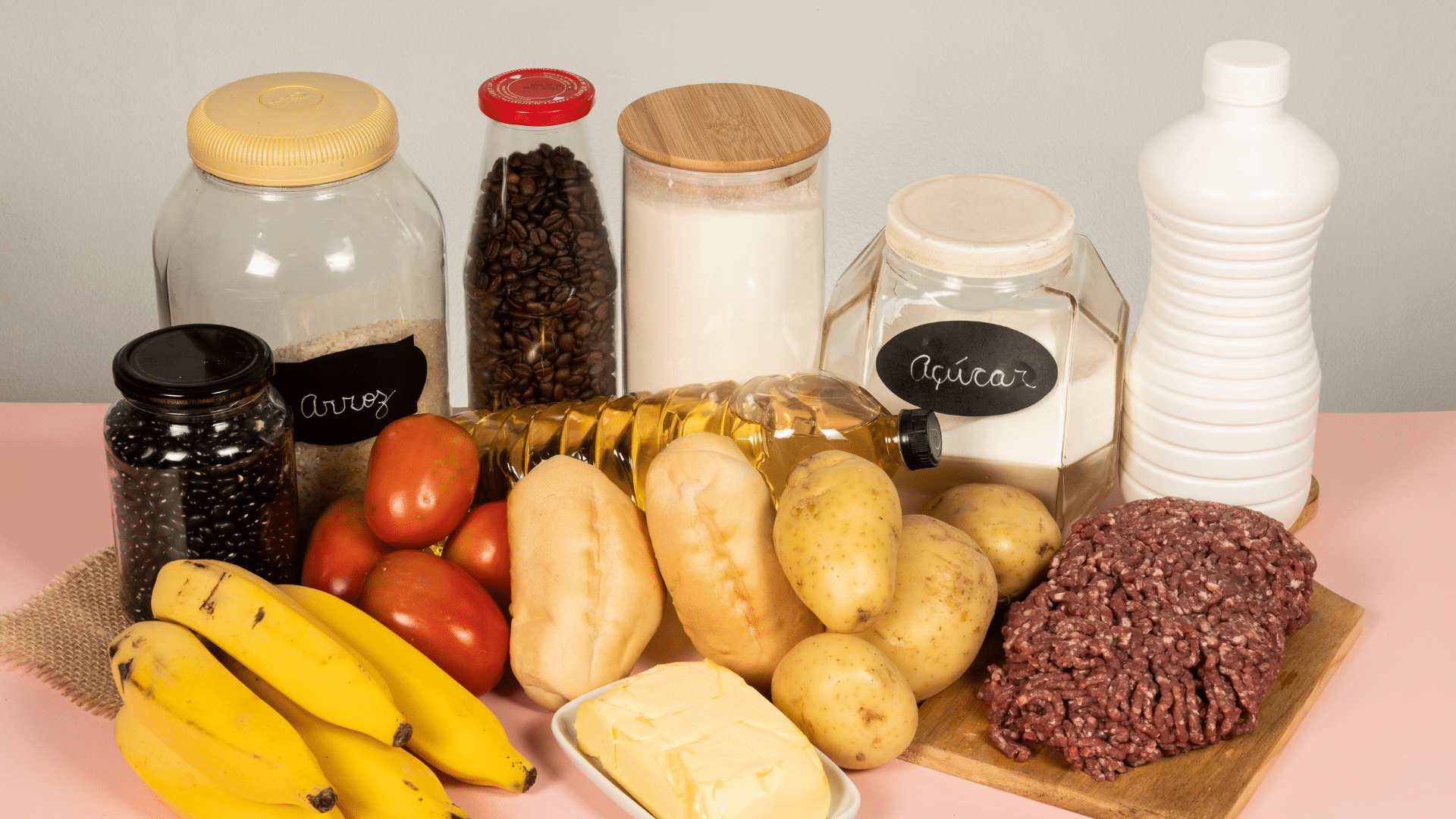 Pesquisa aponta que Compra de alimentos é a principal causa de endividamento do brasileiro