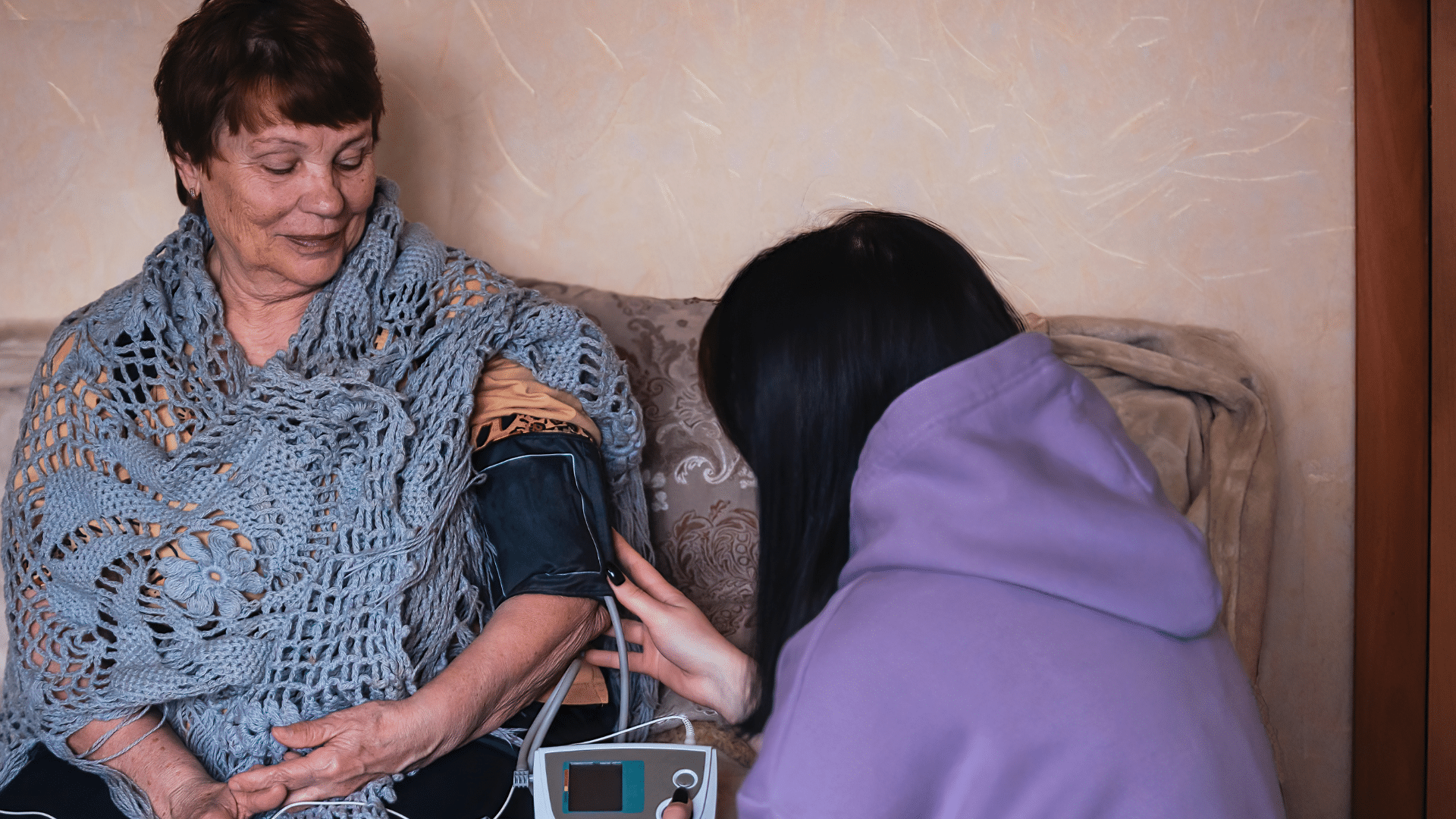 portal plural 2,5 milhões de mulheres deixam de trabalhar para cuidar de parentes ou realizar tarefas domésticas, diz pesquisa