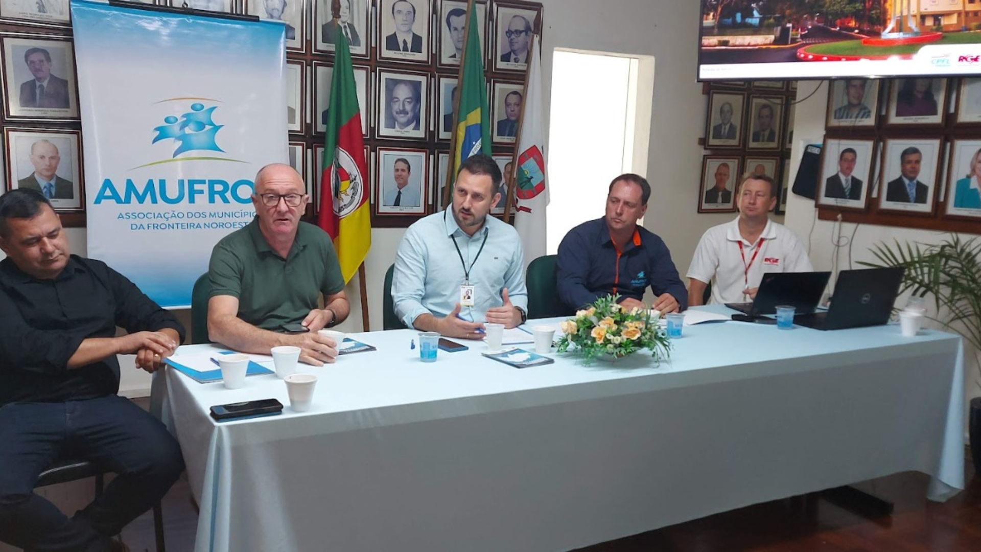 portal plural amufron realiza assembleia sobre os transtornos causados pelos eventos climáticos que atingiram a região