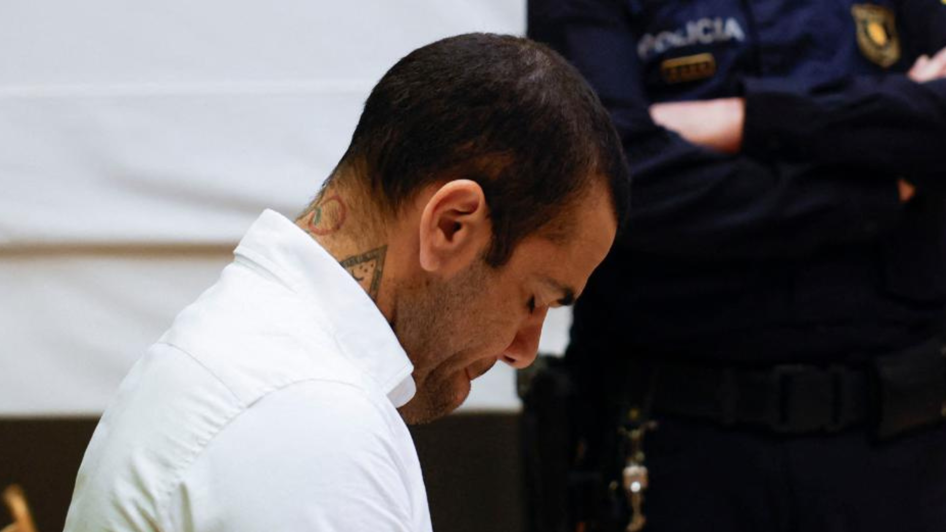 portal plural daniel alves, condenado por estupro, pede liberdade provisória em audiência em barcelona