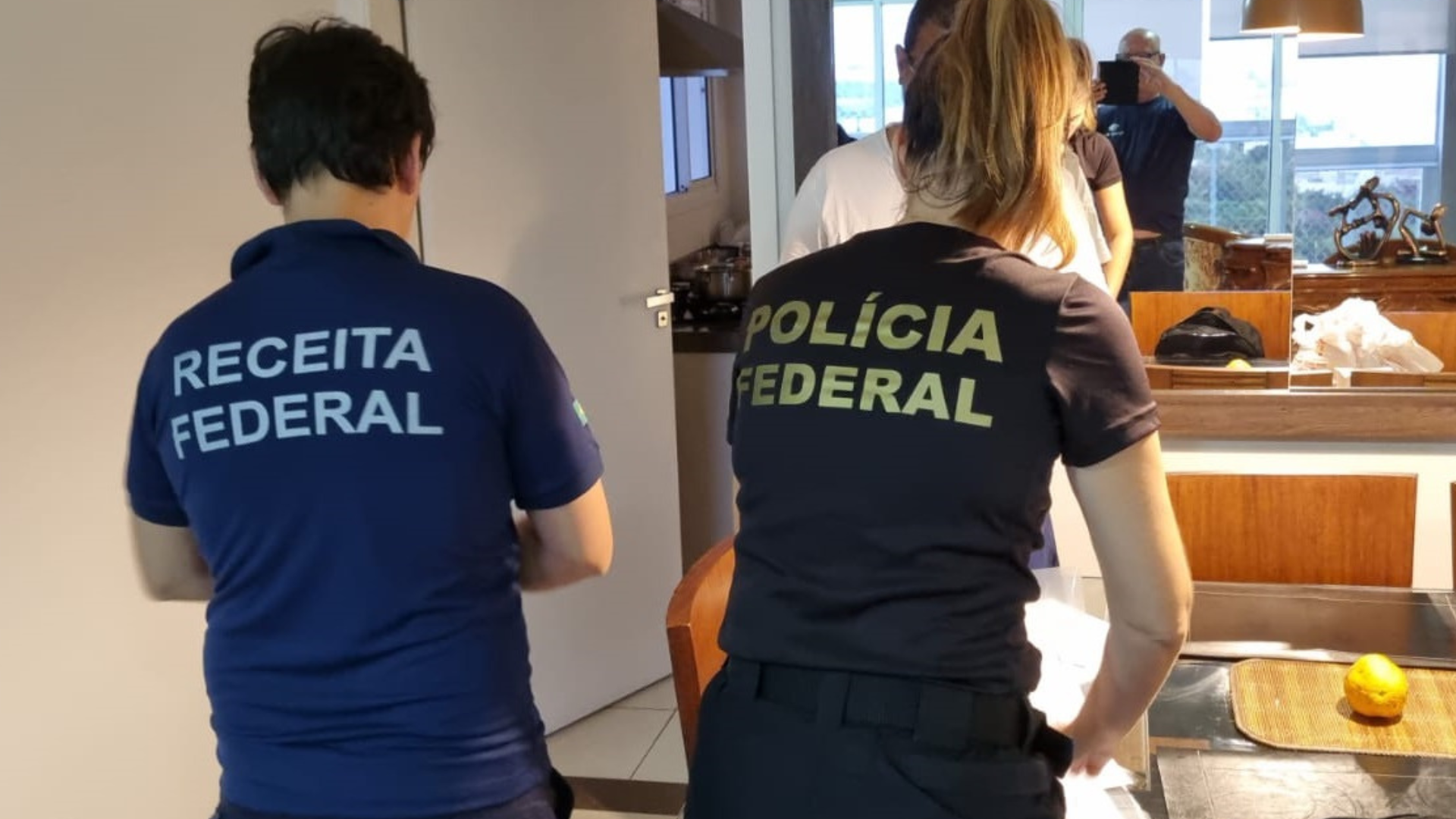 portal plural operação hansei receita federal e polícia federal deflagram operação contra o contrabando de cigarros de origem paraguaia