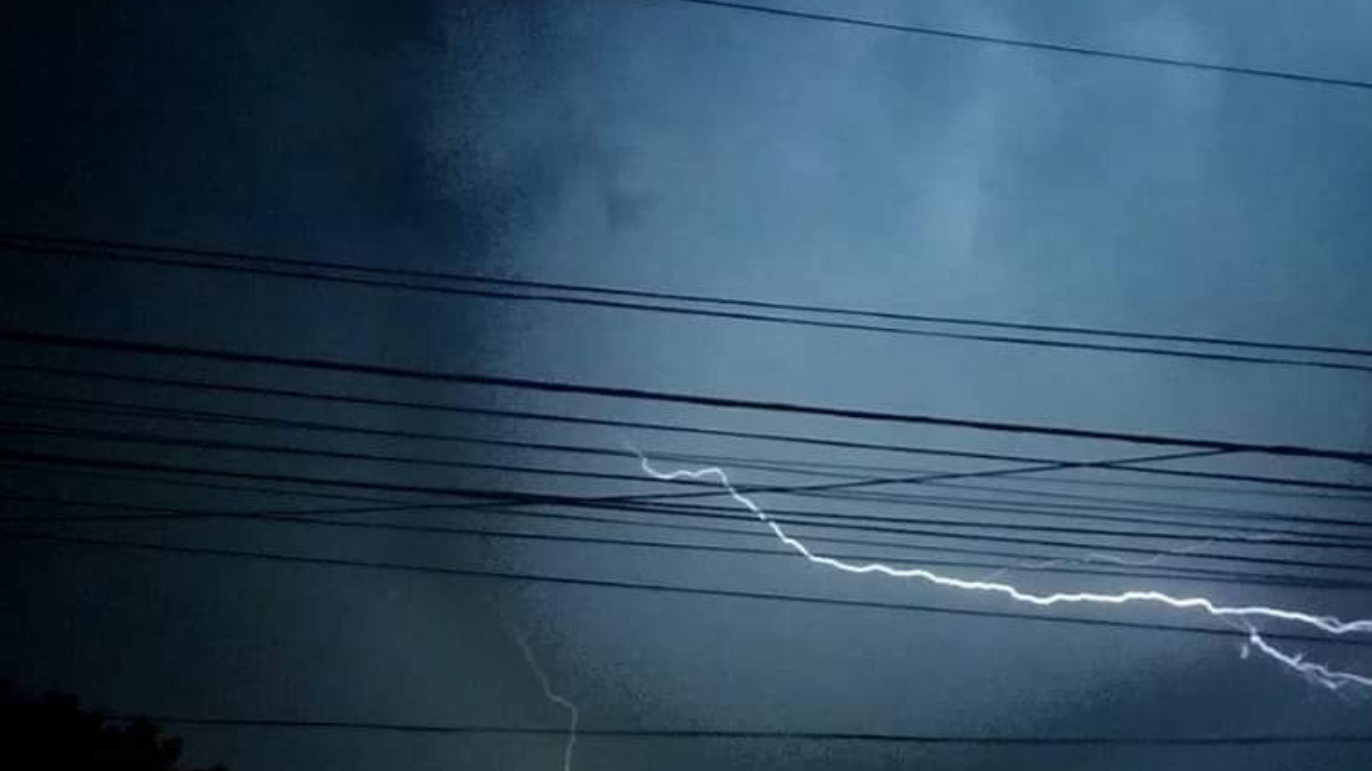 portal plural onda de tempestades provocará chuva forte e temporais com vendavais