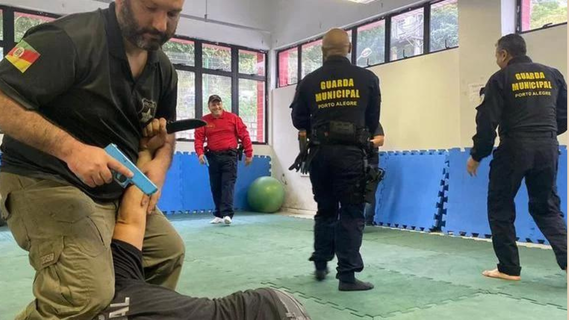 portal plural associação pró segurança do rs promove curso de atualização sobre leis e defesa pessoal