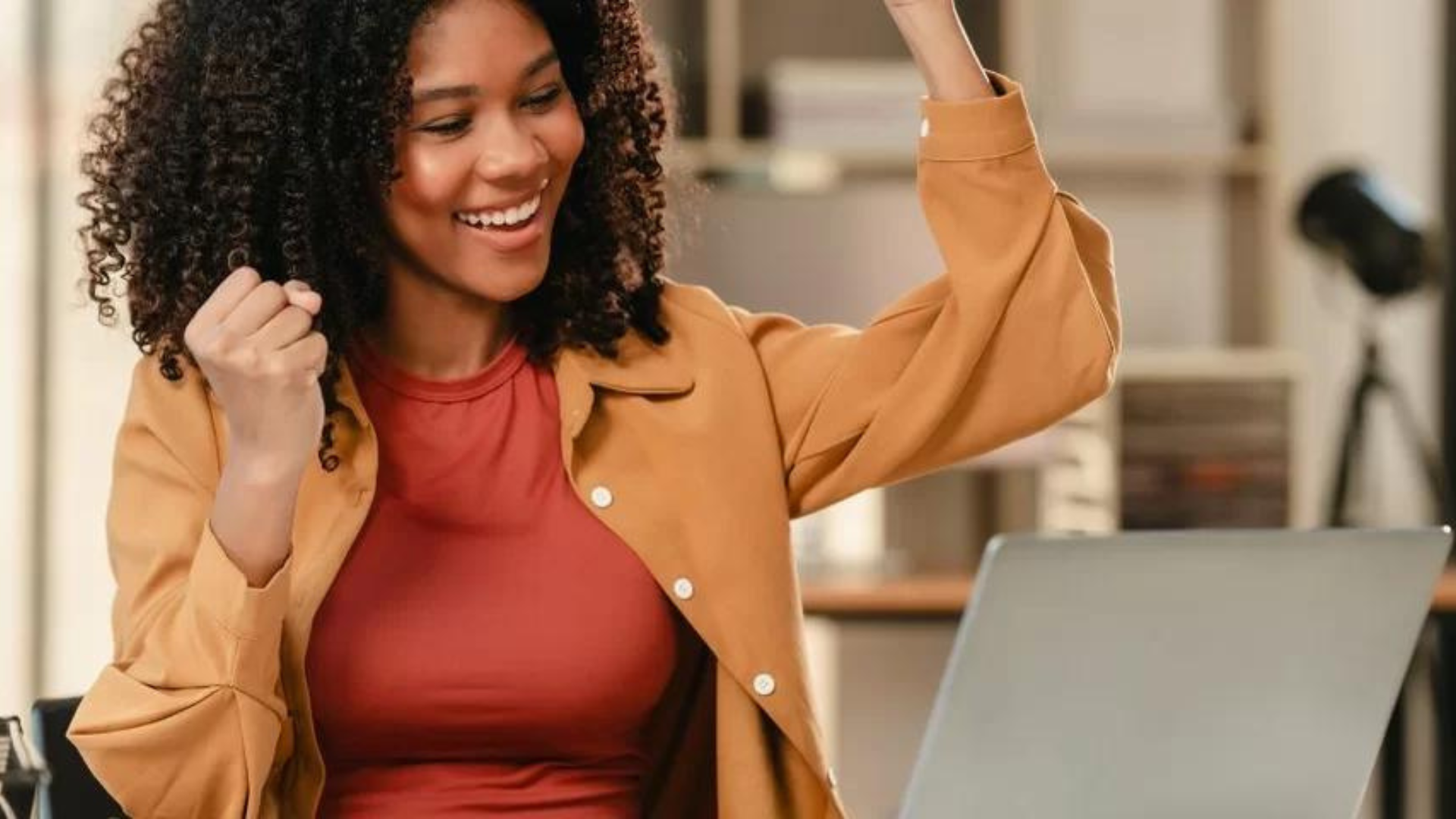 portal plural google e alura lançam curso gratuito de inteligência artificial; veja como se inscrever