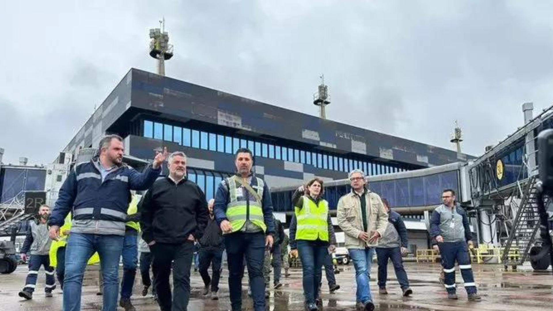 portal plural aeroporto salgado filho deve reabrir em dezembro, informa fraport