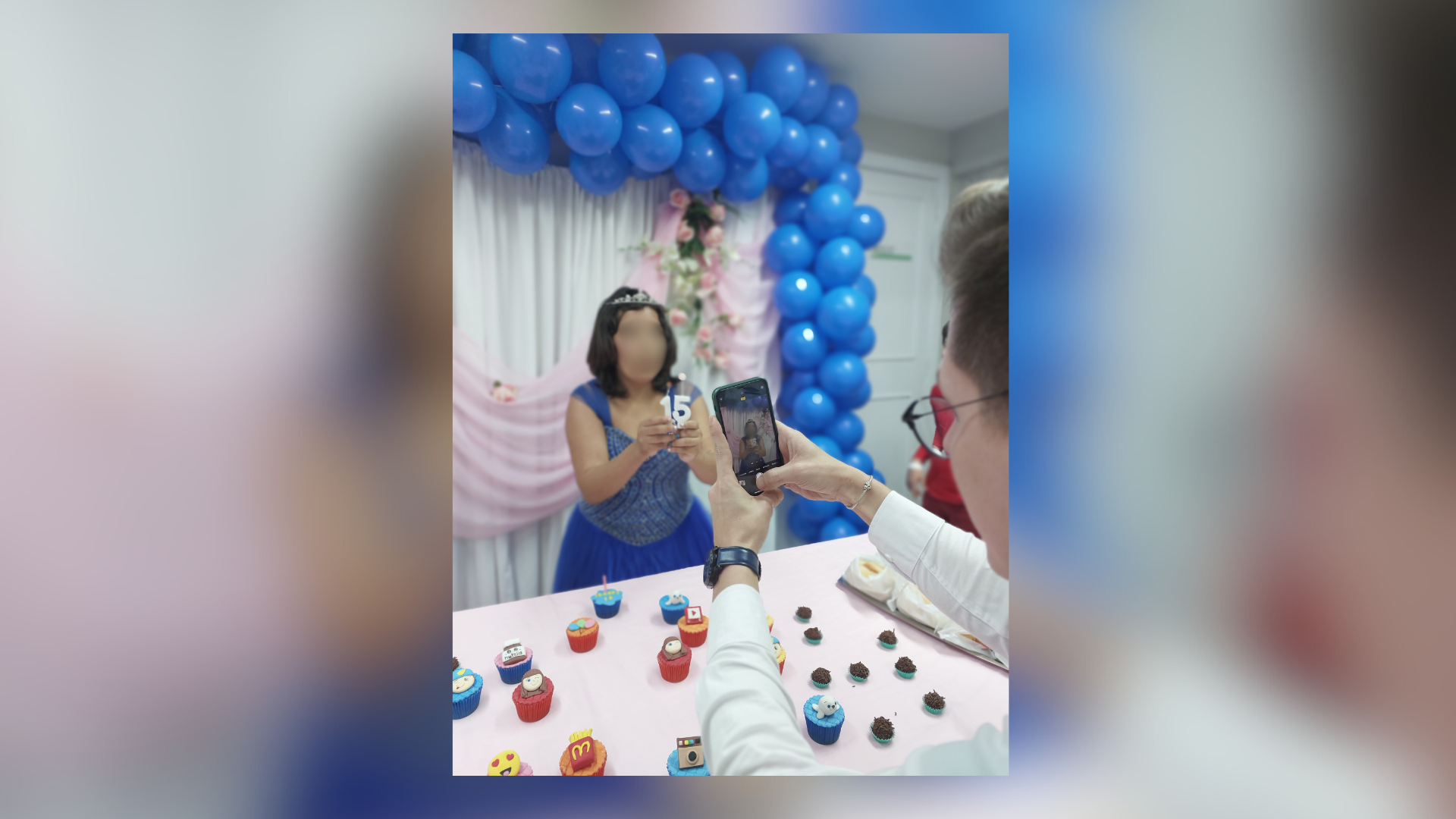 portal plural unidade de saúde mental promove festa de 15 anos para paciente