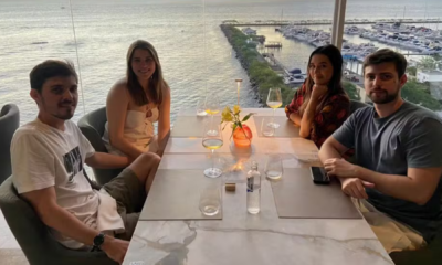 portal plural amigos são surpreendidos ao pedirem vinho por r$ 1.650 pensando que era r$ 165 e viralizam ao compartilhar a conta do restaurante