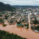 portal plural o ministro chefe da secretaria extraordinária de apoio à reconstrução do rio grande do sul, paulo pimenta, anunciou que o governo federal já concedeu auxílio reconstrução a 274 mil f