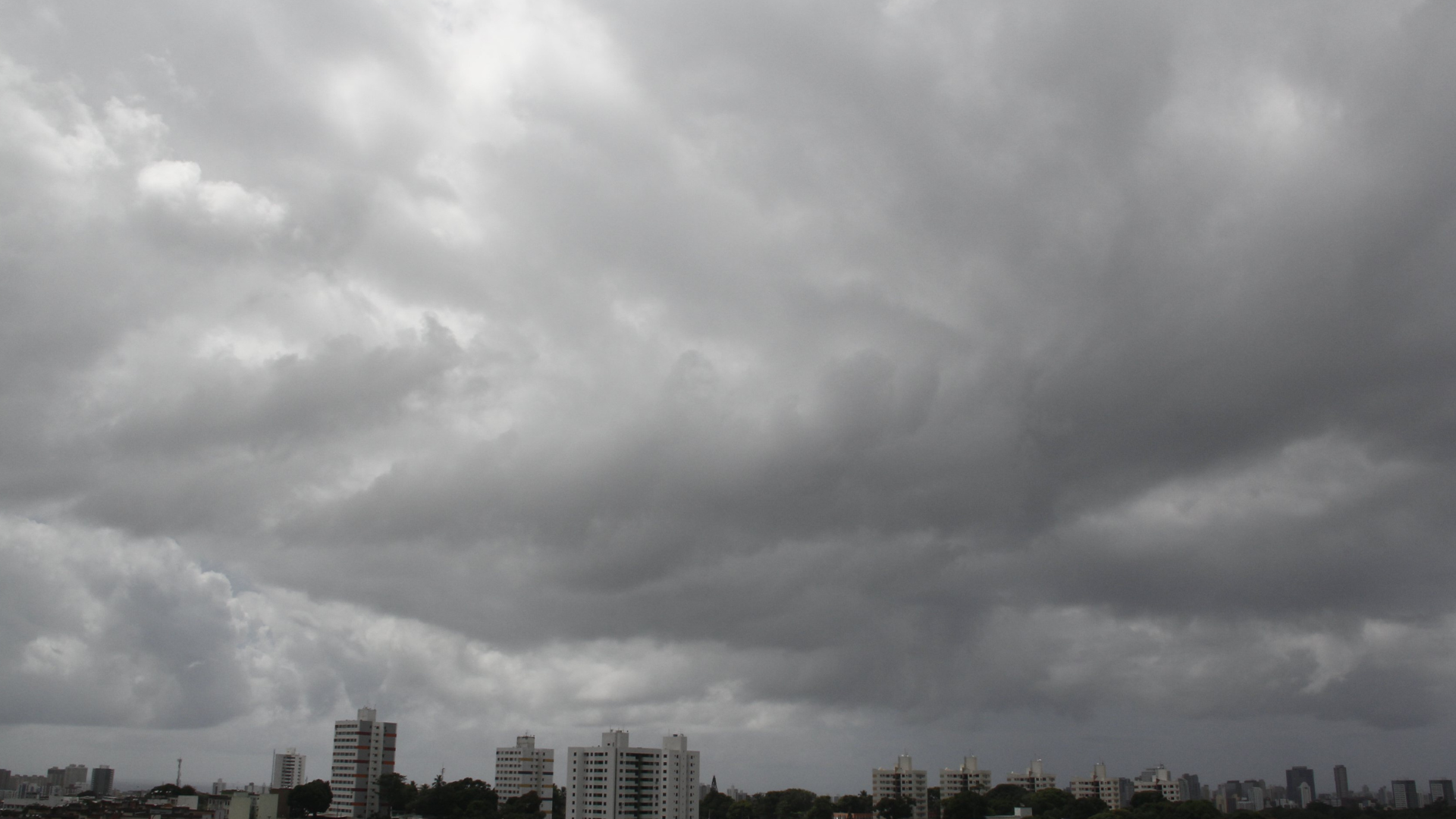 portal plural semana será marcada pela entrada de massa de ar frio no rs e atenção para chuva na divisa com sc