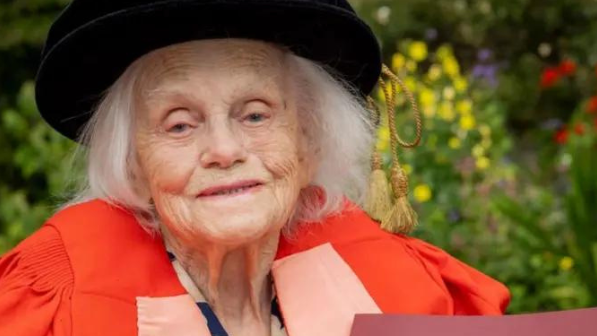 portal plural a física autora de descoberta essencial sobre partículas, que virou doutora aos 98 anos