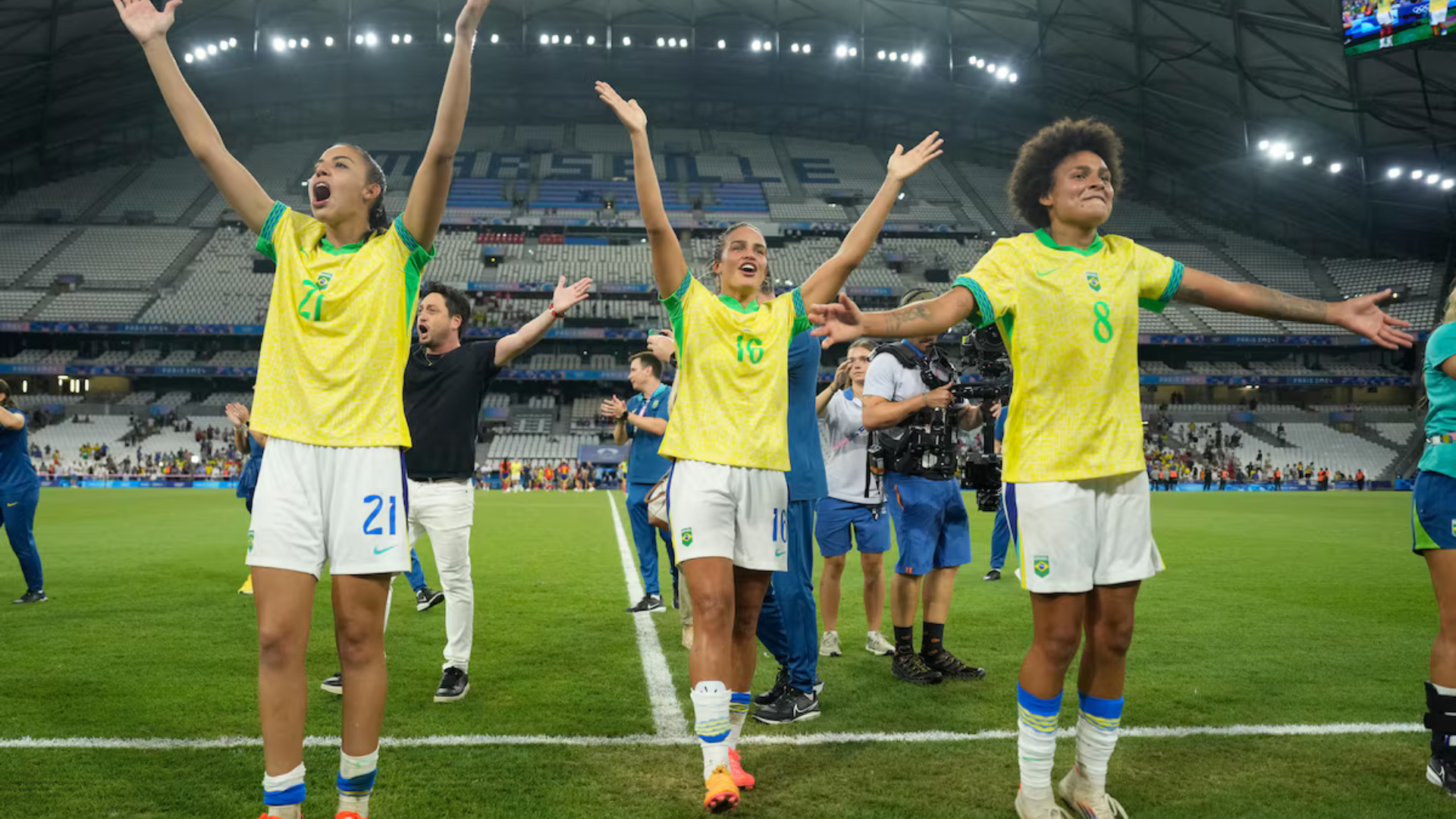 portal plural o que explica a surpreendente vitória do brasil contra a espanha no futebol