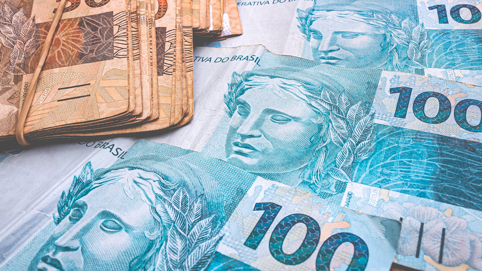 portal plural o banco central (bc) anunciou nesta sexta feira (6) que r$ 8,56 bilhões estão disponíveis para resgate no sistema de valores a receber (svr), referente ao mês de julho.