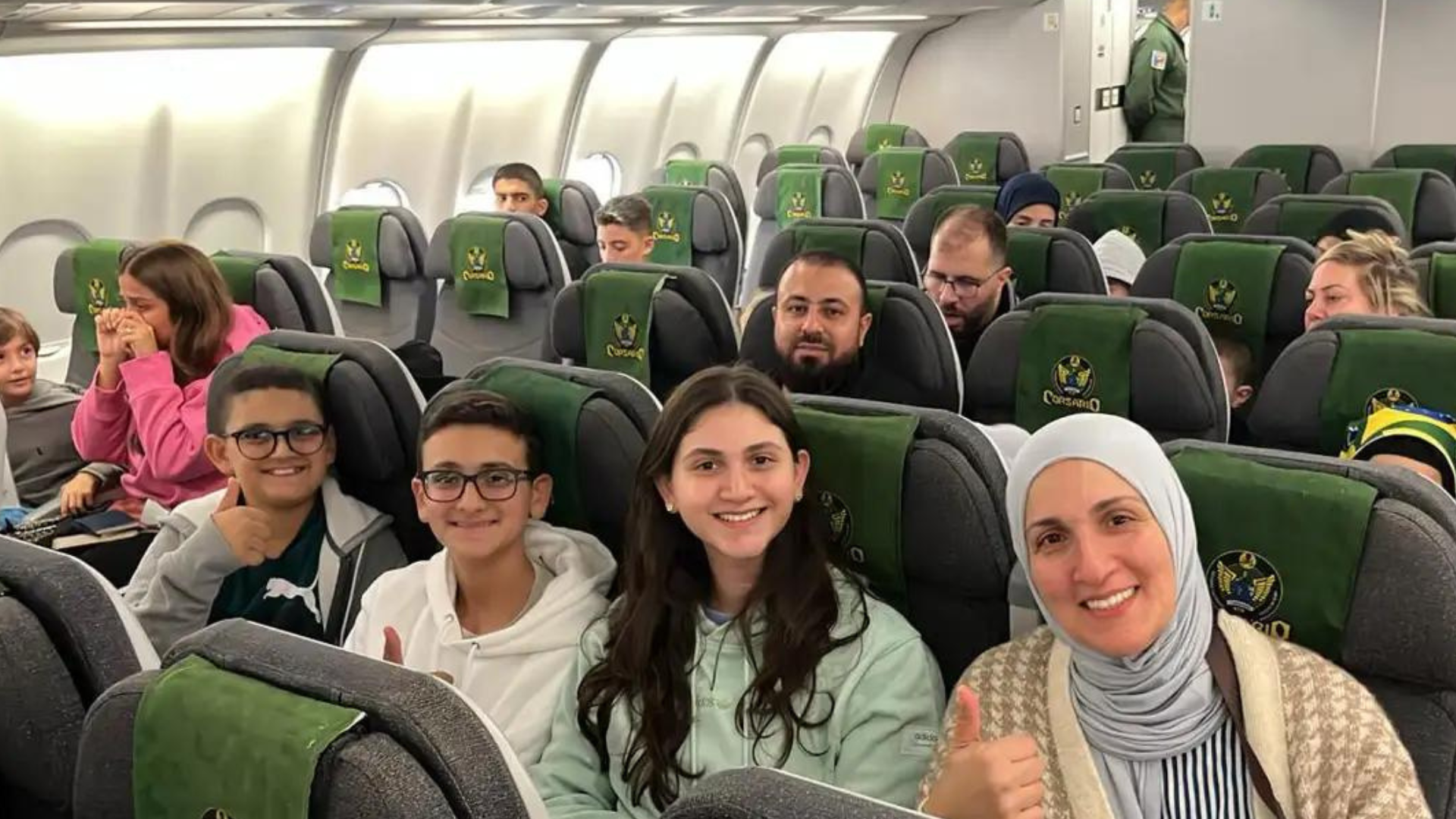 portal plural avião da fab decola do líbano com 227 resgatados e segue para são paulo