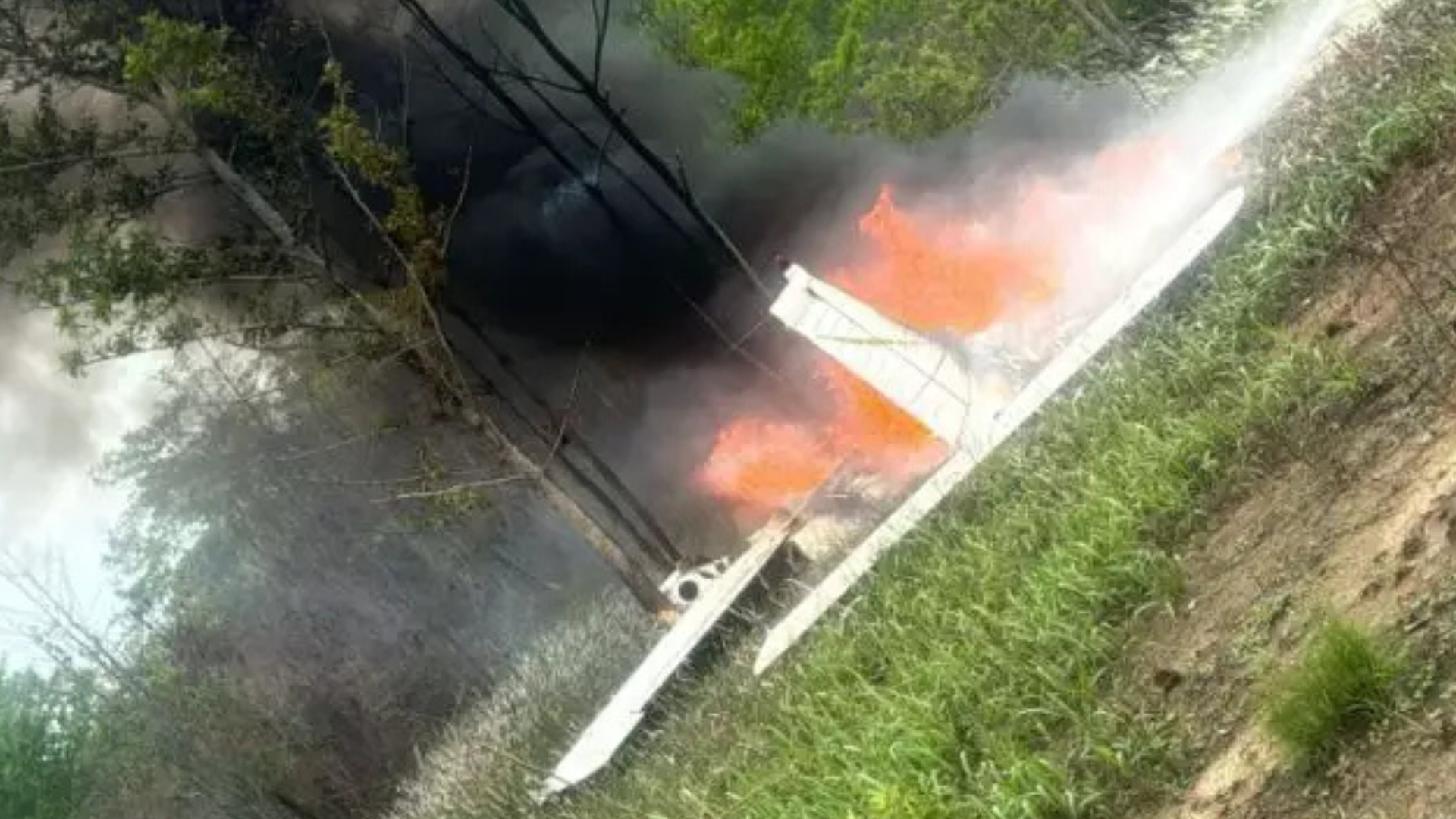 portal plural jato da fab intercepta avião que entrou clandestinamente no espaço aéreo do país