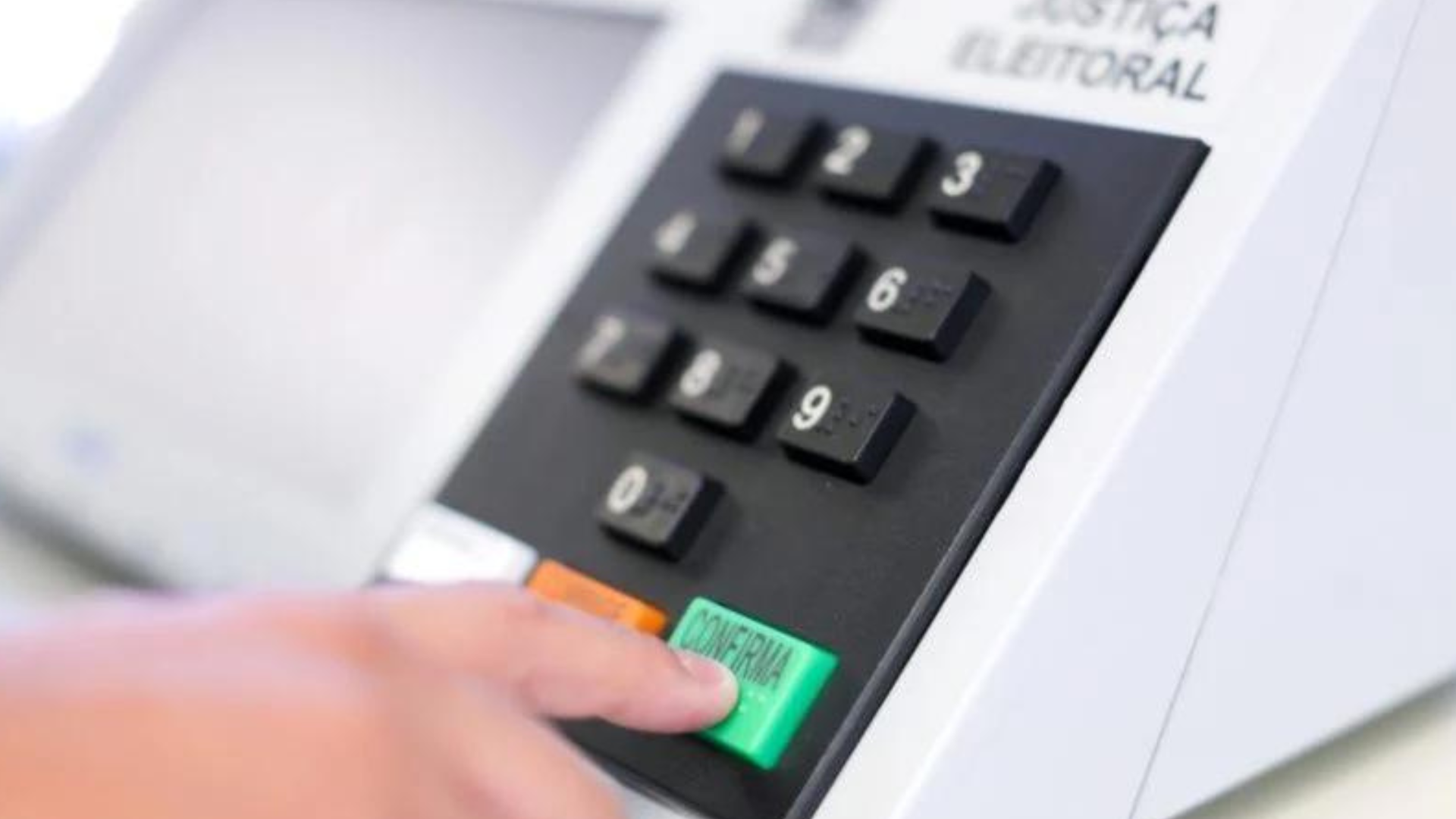 portal plural mais de 155 milhões de eleitores devem ir as urnas neste domingo (6)