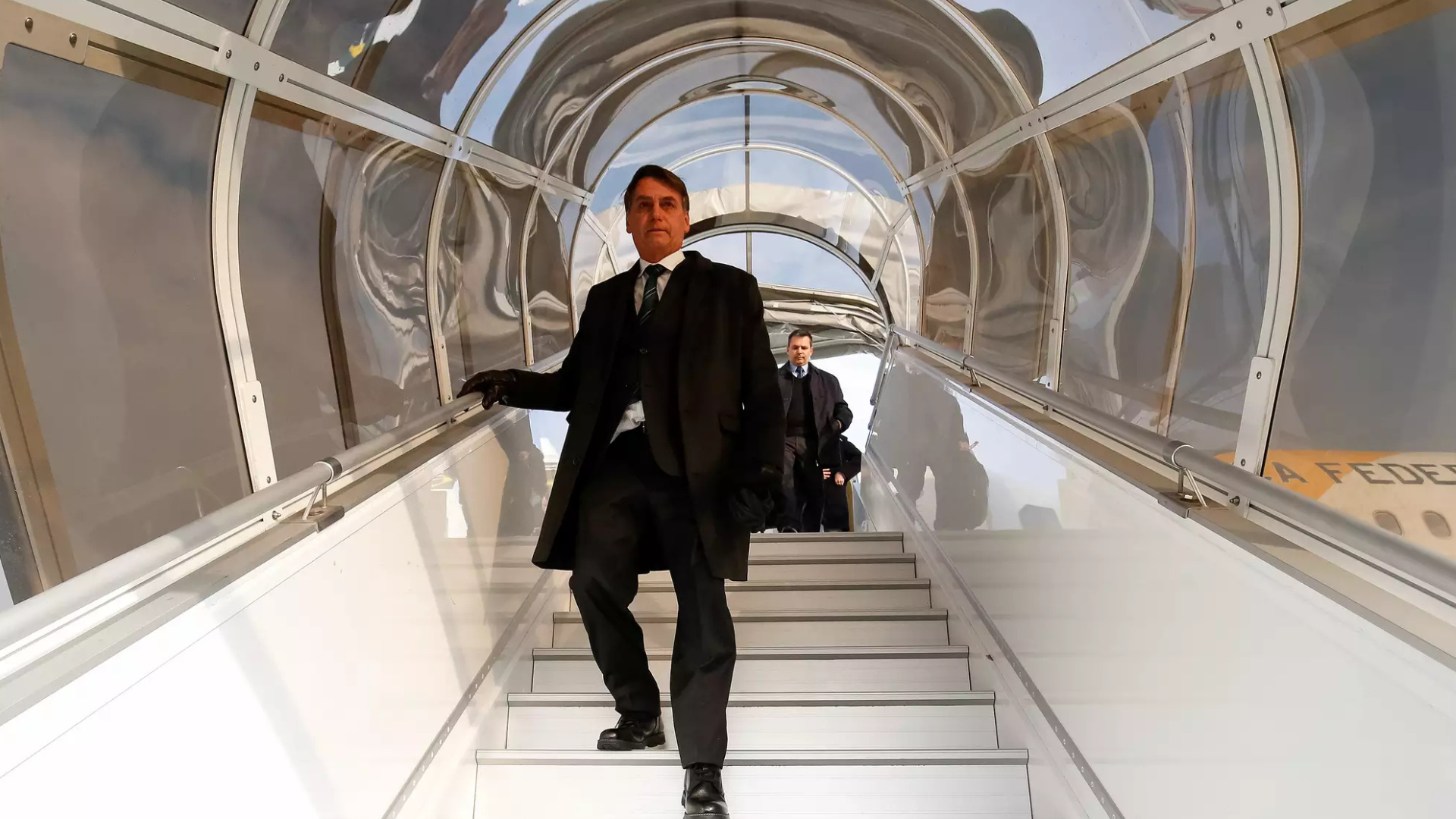 portal plural stf confirma decisão que retém passaporte de bolsonaro