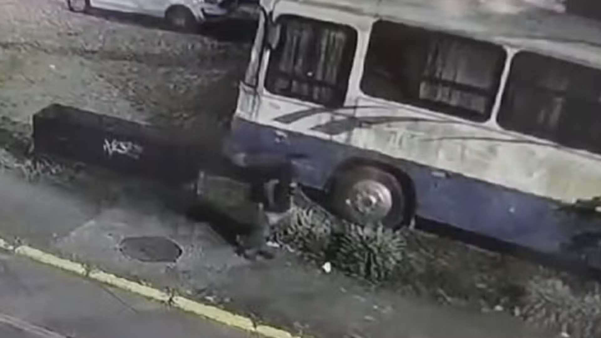 portal plural pai é preso por suspeita de abandonar filho de 3 anos com síndrome rara durante viagem de ônibus no rs