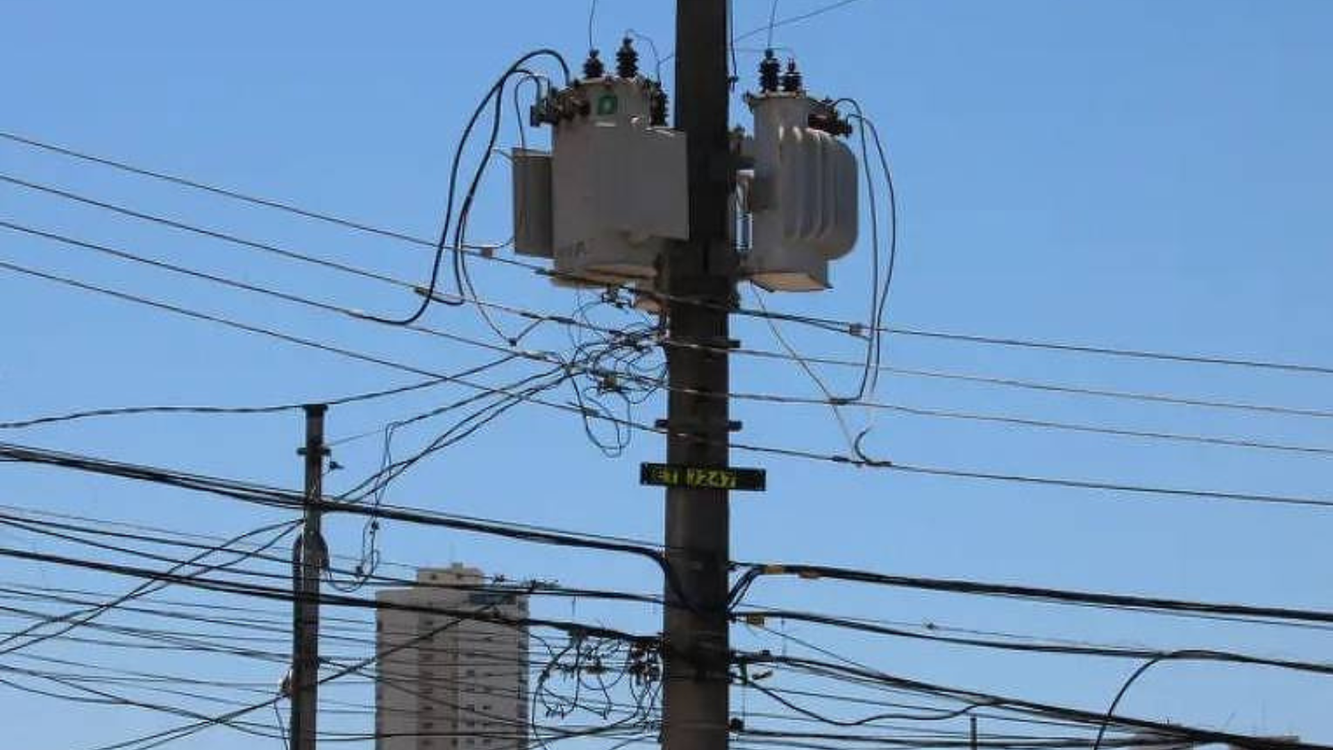 portal plural por que é tão difícil enterrar os fios de energia nas cidades brasileiras