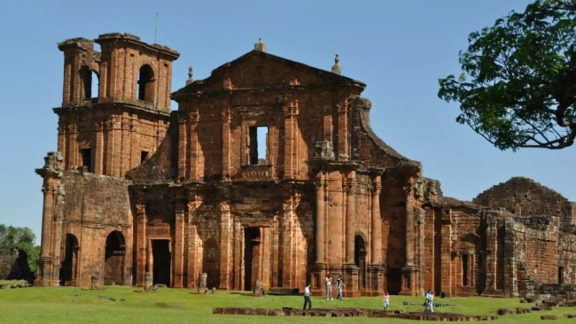 portal plural durante uma cerimônia em santo Ângelo, que contou com a presença do vice governador gabriel souza, foi instalada a comissão oficial dos 400 anos das missões jesuíticas guaranis,