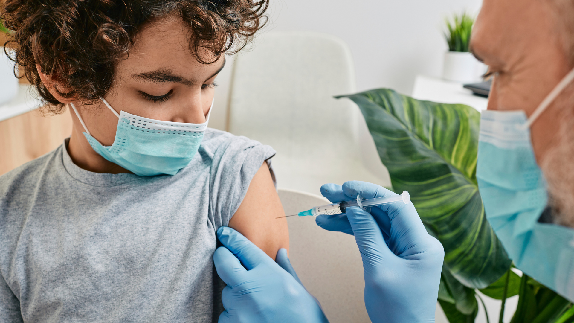 portal plural o governo do rio grande do sul começou a distribuir aos municípios gaúchos, nesta sexta feira (20), 42,2 mil doses de vacinas contra a covid 19 para crianças. a pfizer baby é dest