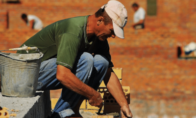 portal plural trabalhadores da construção civil enfrentam maiores riscos de exposição ao sol